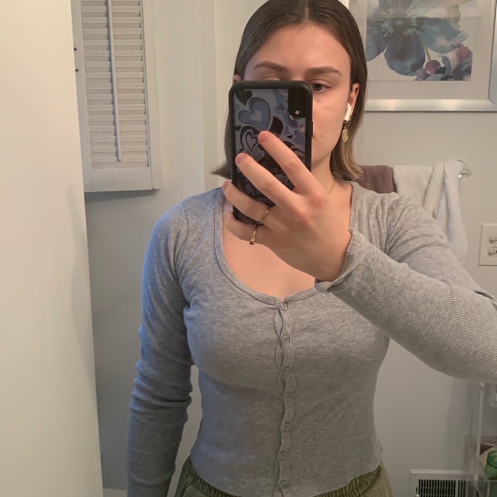 brandy melville gray zelly long sleeve